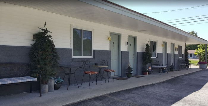 Bear Cove Inn (Rock View Motel, Rockview Motel) - From Web Listing